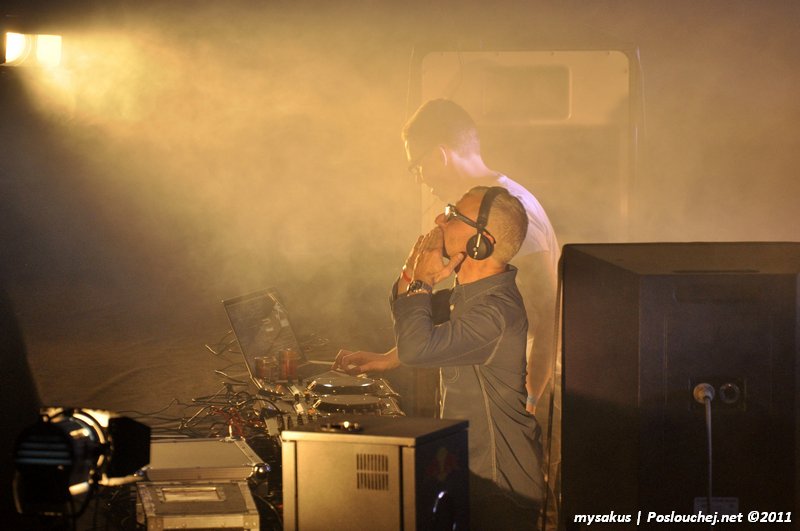 TRANSMISSION DIGITAL MADNESS - Sobota 19. 11. 2011